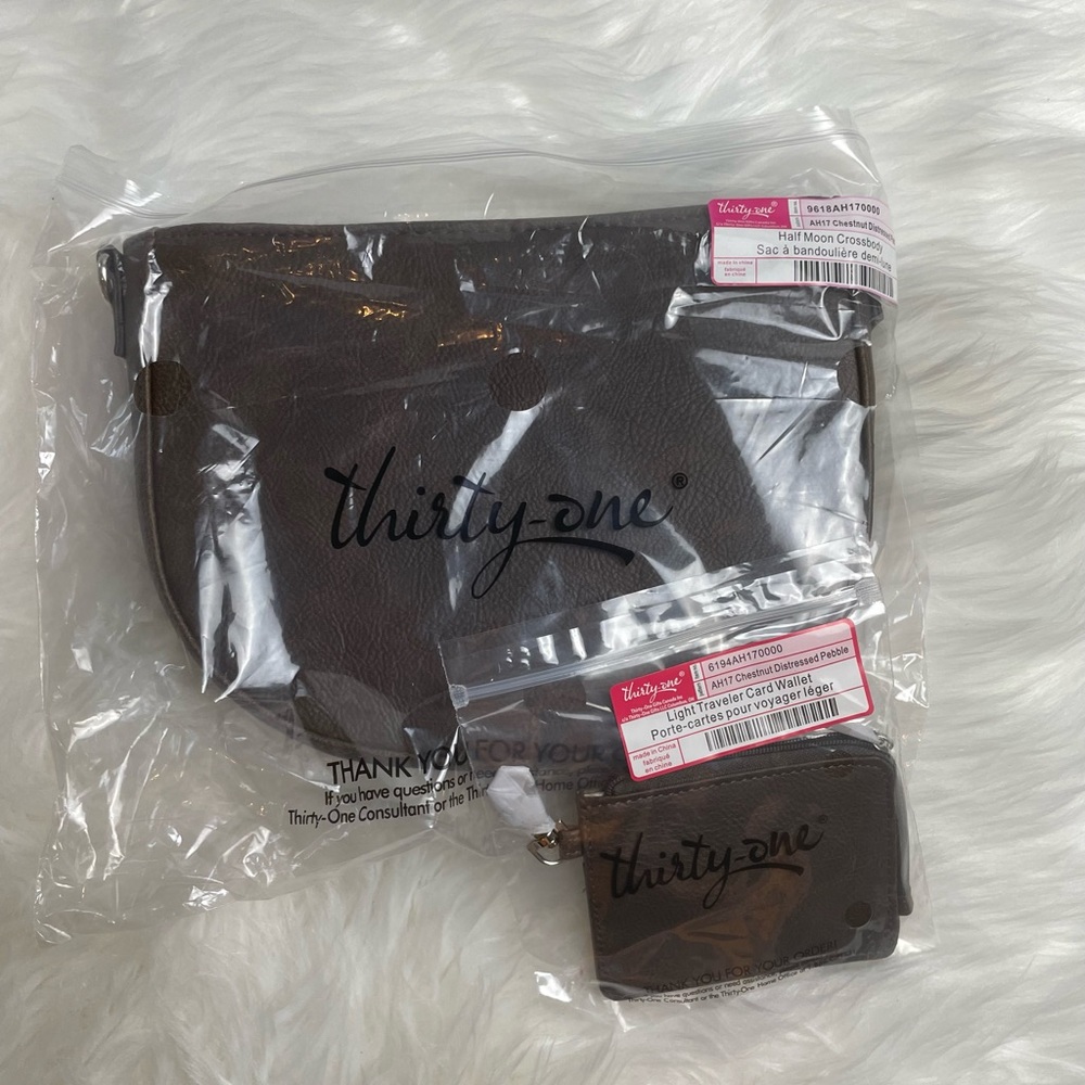 Thirty-one Chestnut Distressed Pebble Half Moon Crossbody + Card Wallet NWT - Picture 2 of 7